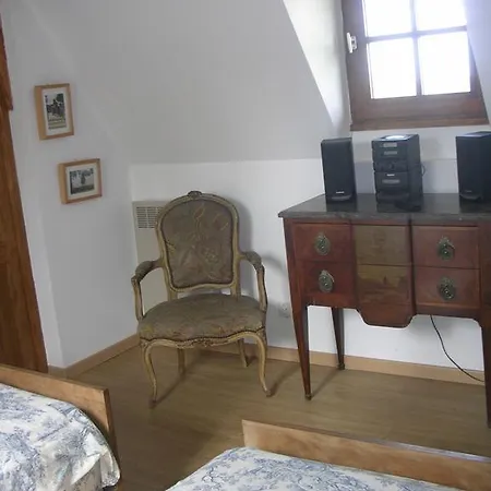 De La Chesnee Glanville