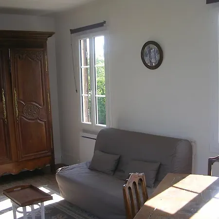 Holiday home De La Chesnee Glanville