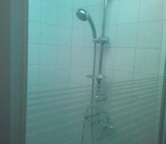 De La Chesnee Glanville