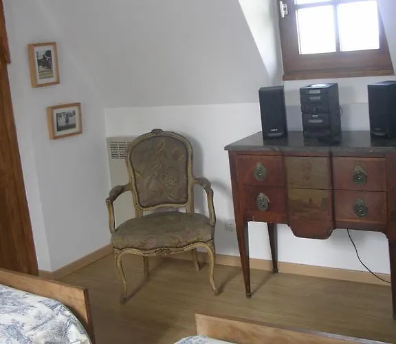 De La Chesnee Glanville